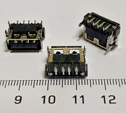 Разъем USB 4